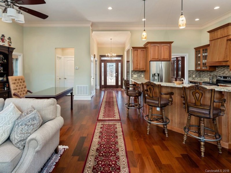 Property image 3 at 75 Ridgeview Hill Drive, Hendersonville, NC 28791