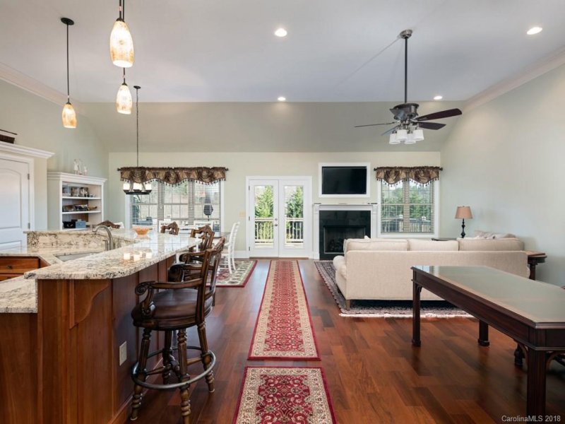 Property image 5 at 75 Ridgeview Hill Drive, Hendersonville, NC 28791