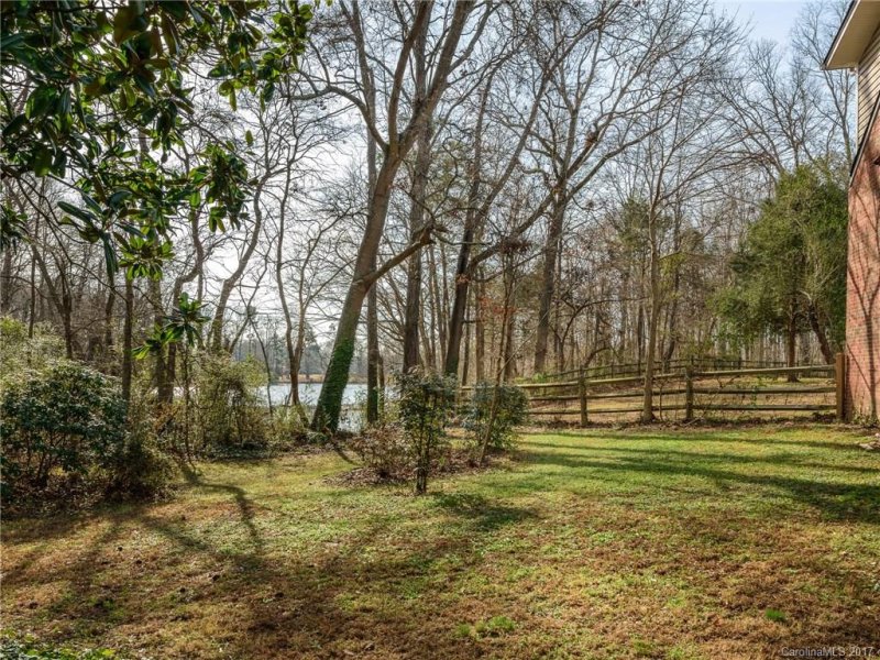 Property image 2 at 9827 Potter Road, Matthews, NC 28104