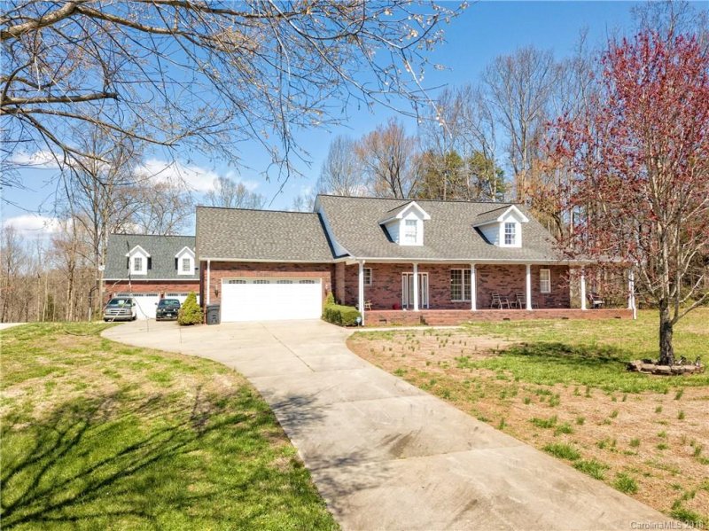 Property image 4 at 152 Zurich Lane, Statesville, NC 28625