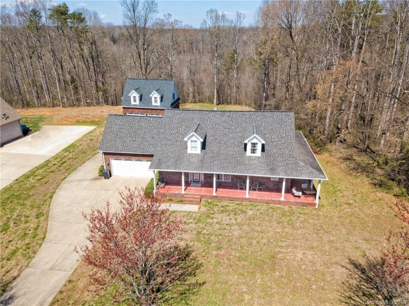 Property image 5 at 152 Zurich Lane, Statesville, NC 28625