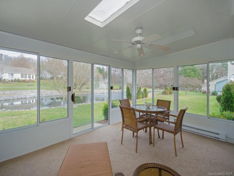 Property image 4 at 727 W Saint Johns Way, Hendersonville, NC 28791