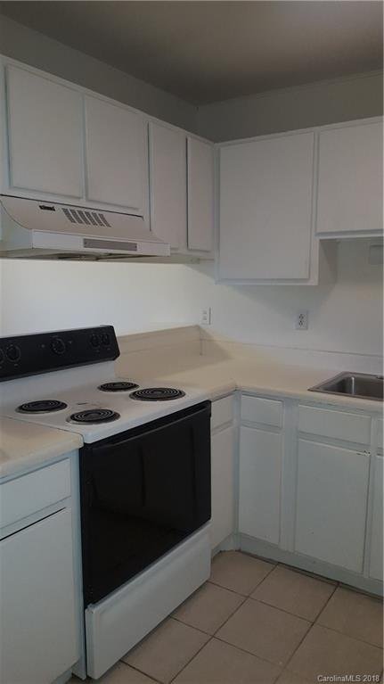 Property image 4 at 1605 Merry Oaks Road, Charlotte, NC 28205