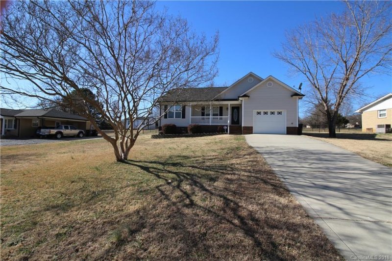 1040 Rembrandt Drive