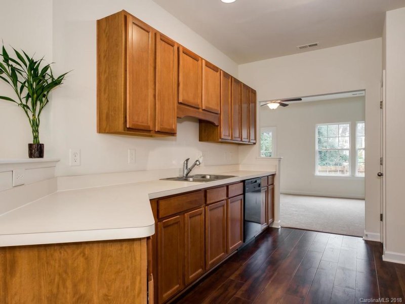 Property image 4 at 525 Jakes Ridge Lane, Mooresville, NC 28115