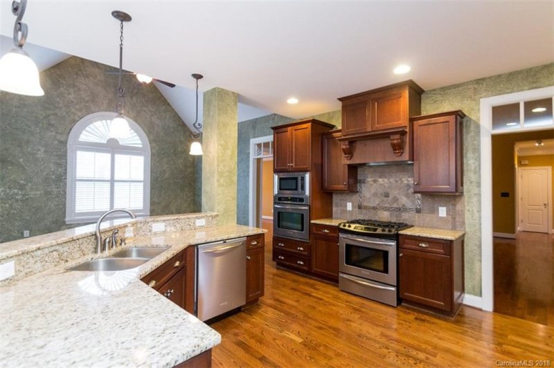 Property image 3 at 383 Laurel Crest Drive, Kannapolis, NC 28081