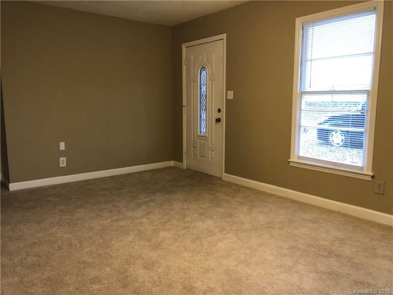 Property image 3 at 2517 Linwood Road, Gastonia, NC 28052