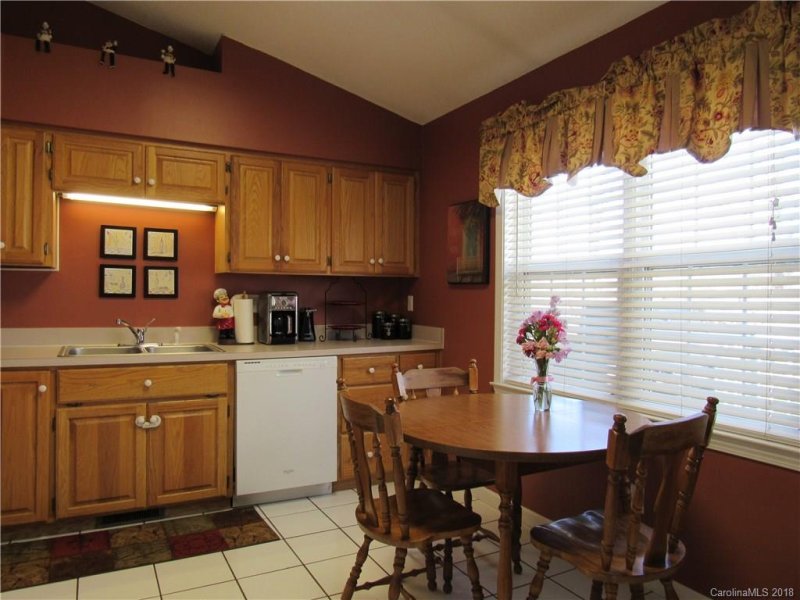 Property image 4 at 1515 Cambridge Heights Place, Concord, NC 28027