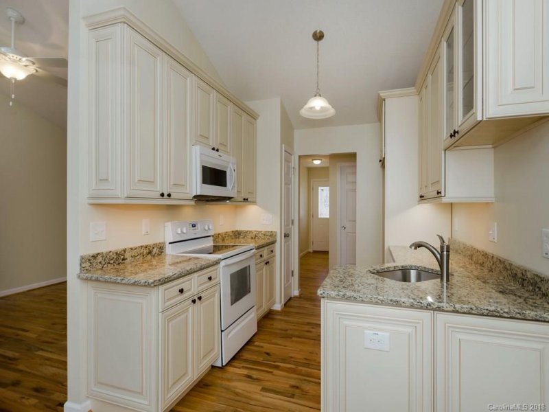 Property image 4 at 212 Allen Paul Drive, Hendersonville, NC 28791