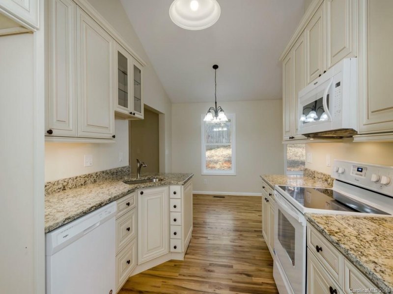 Property image 5 at 212 Allen Paul Drive, Hendersonville, NC 28791