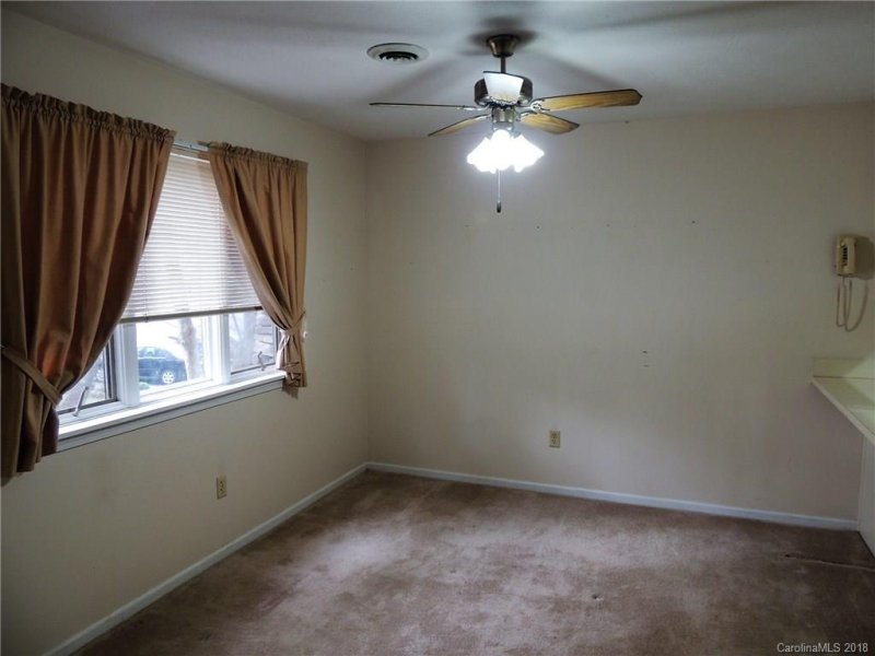 Property image 3 at 50 Maxine Lane, Hendersonville, NC 28739