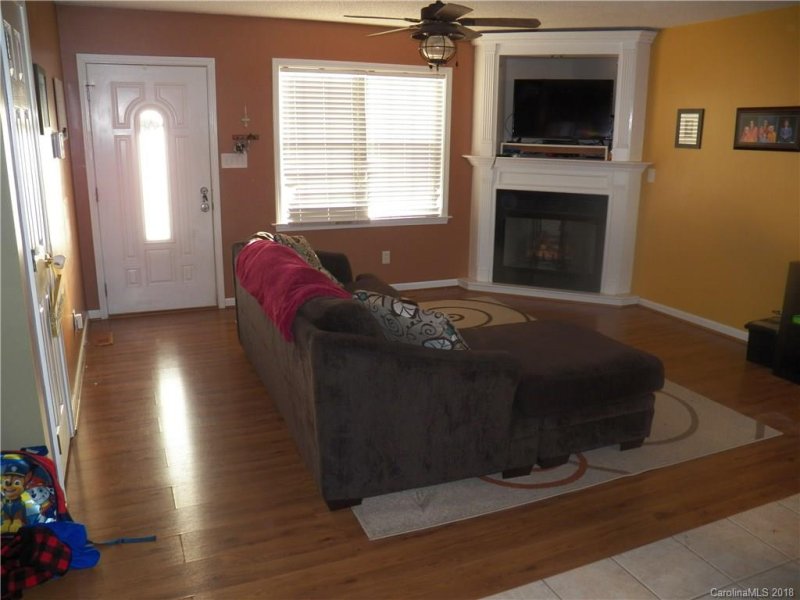 Property image 2 at 2020 Redberry Lane, Conover, NC 28613