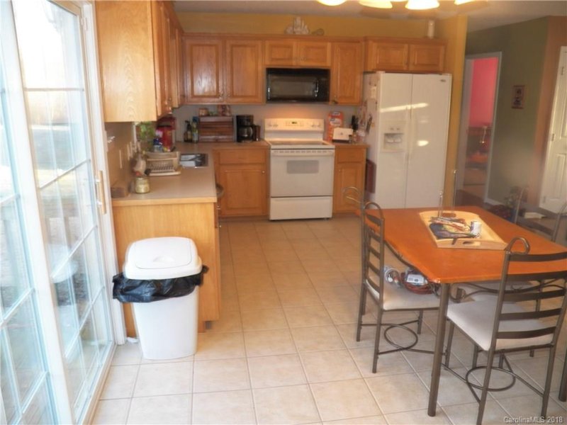 Property image 4 at 2020 Redberry Lane, Conover, NC 28613