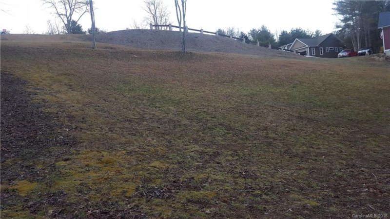 Property image 5 at 3008 Hickory Nut Trail, Hendersonville, NC 28739