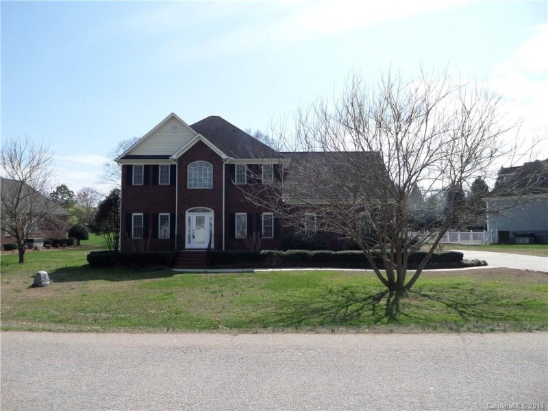 211 Northchase Drive