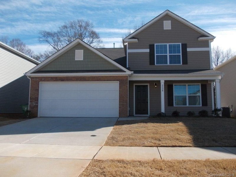 2528 Walnut Forest Drive