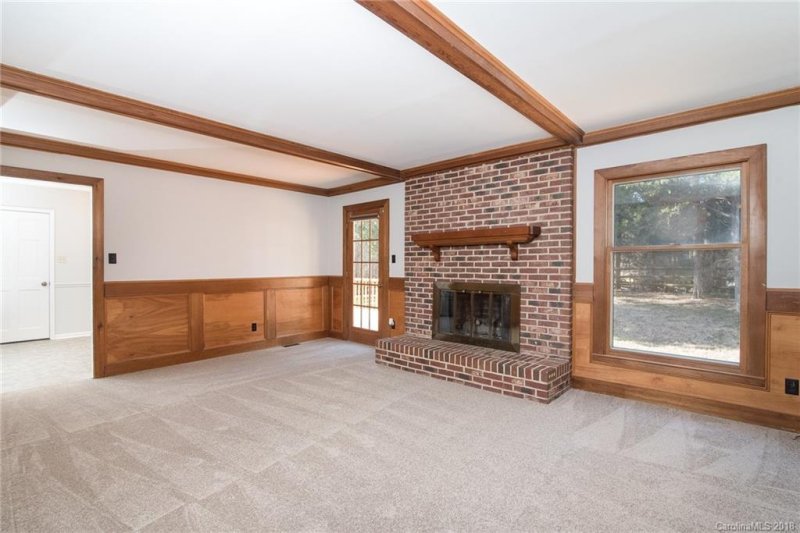 Property image 5 at 5439 Five Knolls Drive, Charlotte, NC 28226