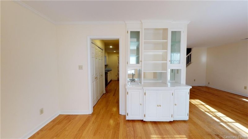 Property image 2 at 500 N Poplar Street, Charlotte, NC 28202