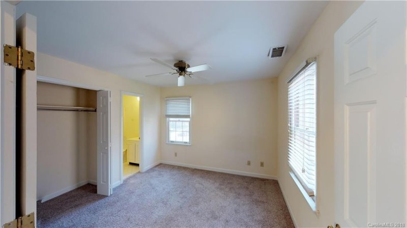 Property image 3 at 500 N Poplar Street, Charlotte, NC 28202