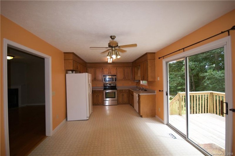 Property image 3 at 31 Hunters View Drive, Mills River, NC 28759