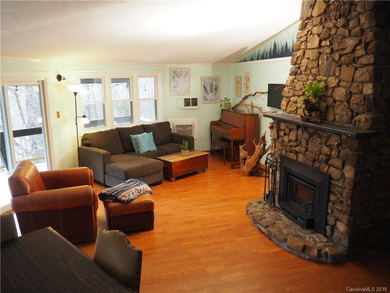 Property image 4 at 6 Green Ridge Falls Road, Barnardsville, NC 28709