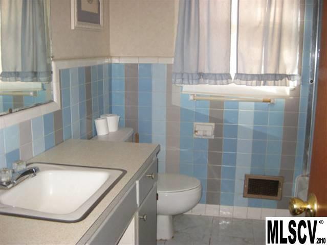 Property image 5 at 3531 16th Street, Hickory, NC 28601