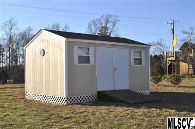 Property image 5 at 5051 Gateway Drive, Claremont, NC 28610