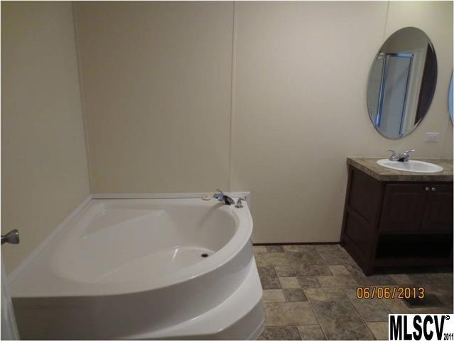 Property image 3 at 5514 Savannah Drive, Granite Falls, NC 28630