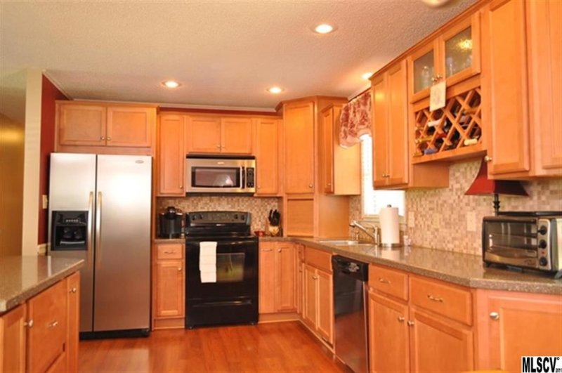 Property image 4 at 1342 31st St Place, Conover, NC 28613