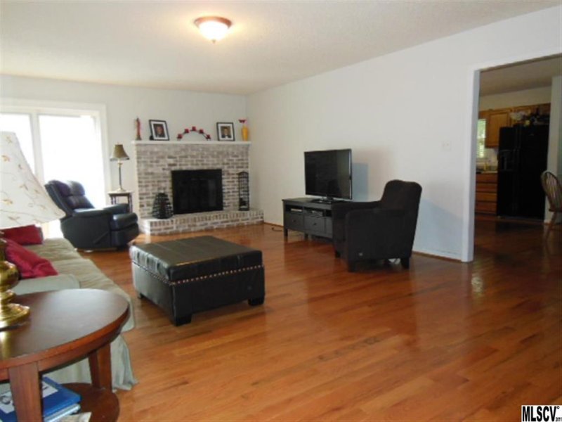 Property image 2 at 1450 33rd Avenue, Hickory, NC 28601