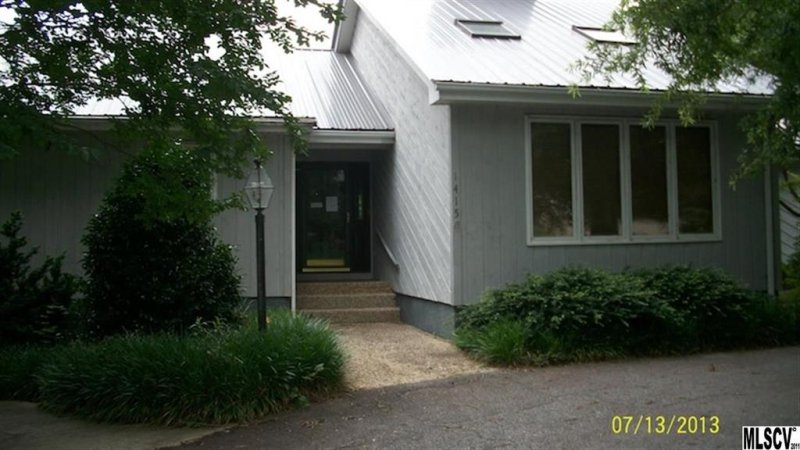 Property image 2 at 1415 33rd Avenue Drive, Hickory, NC 28601