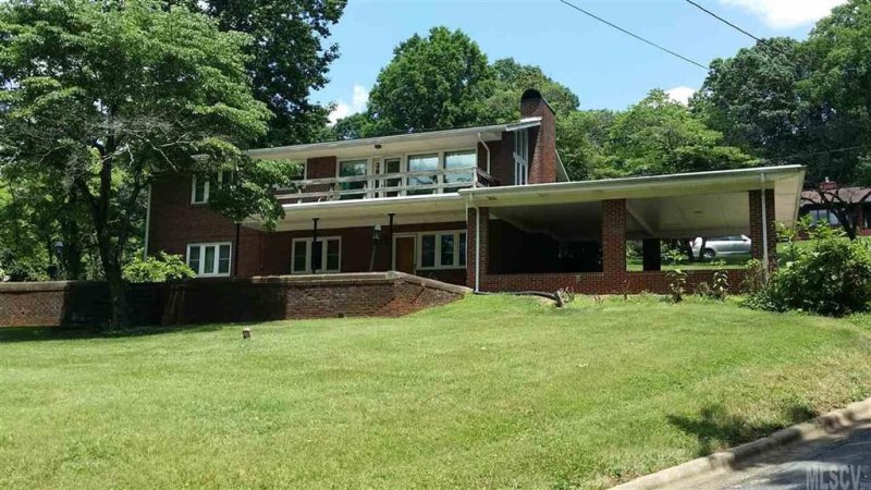 1434 Brentwood Drive