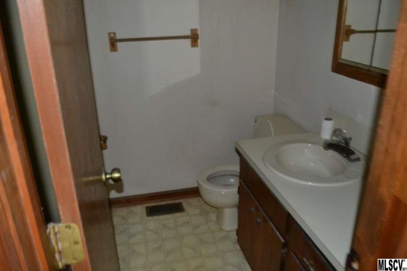 Property image 3 at 1436 32nd Street Court, Conover, NC 28613