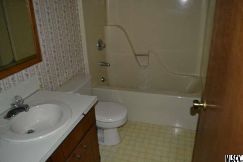 Property image 4 at 1436 32nd Street Court, Conover, NC 28613