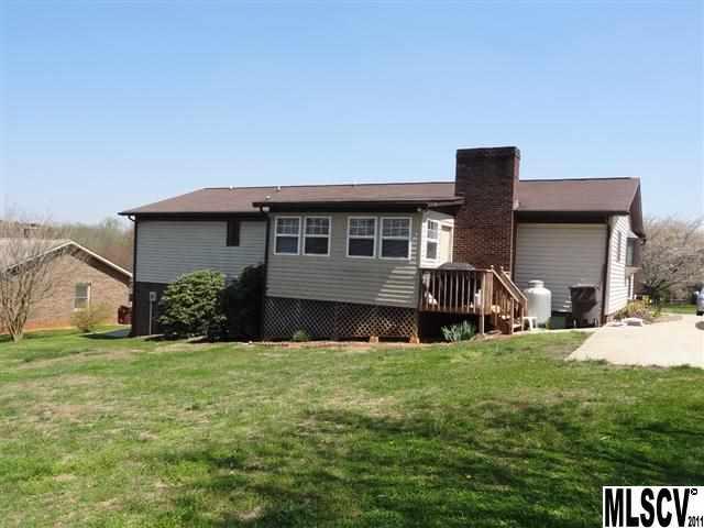 Property image 2 at 1441 31st St Place, Conover, NC 28613