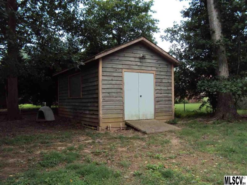 Property image 3 at 4542 Kings Court, Hickory, NC 28602