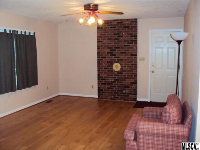 Property image 4 at 4542 Kings Court, Hickory, NC 28602