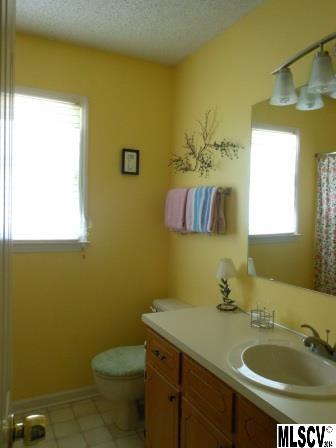 Property image 3 at 1327 36th Avenue, Hickory, NC 28601