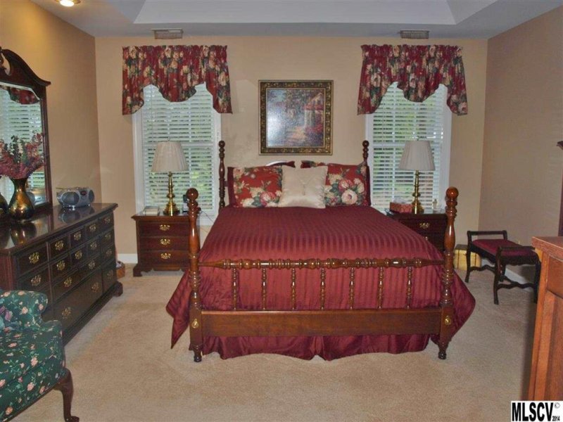 Property image 3 at 1512 35th Avenue, Hickory, NC 28601
