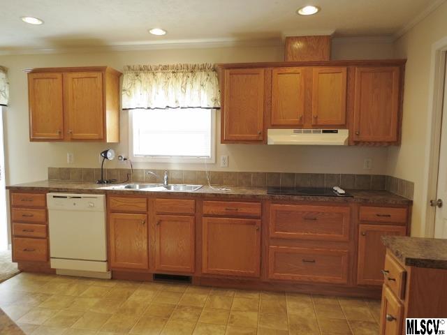 Property image 3 at 2224 Sterling Ridge Drive, Newton, NC 28658