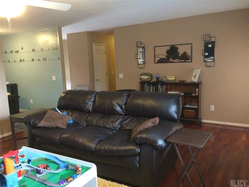 Property image 2 at 6481 Ridgeview Circle, Granite Falls, NC 28630