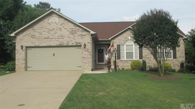 Property image 2 at 1537 34th Ave Lane, Hickory, NC 28601