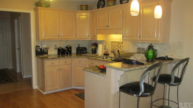 Property image 4 at 1537 34th Ave Lane, Hickory, NC 28601