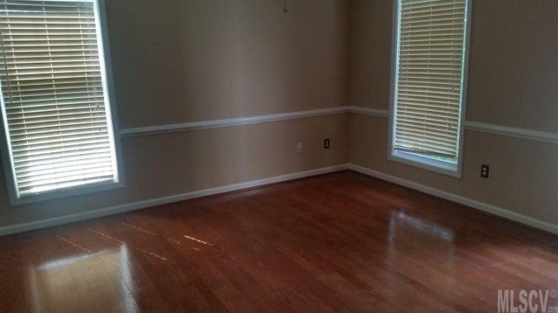 Property image 3 at 918 43rd Ave Court, Hickory, NC 28601