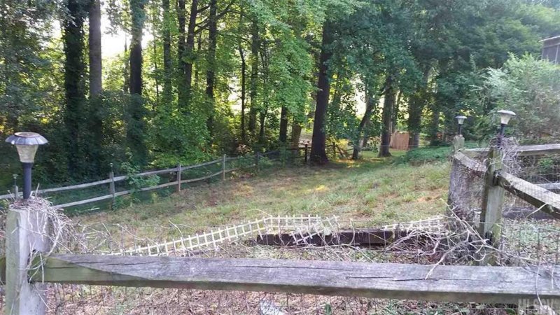 Property image 3 at 1554 Castell Lane, Hickory, NC 28601