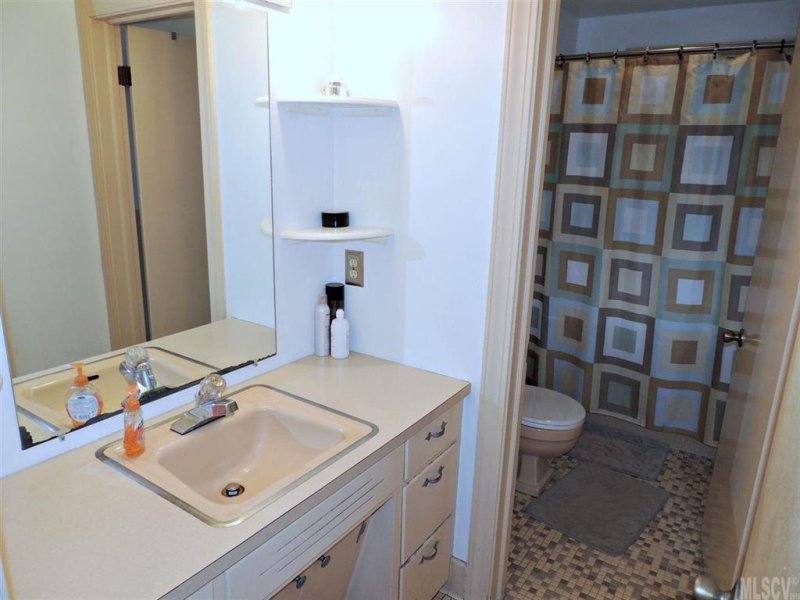 Property image 5 at 842 7th Street, Hickory, NC 28602