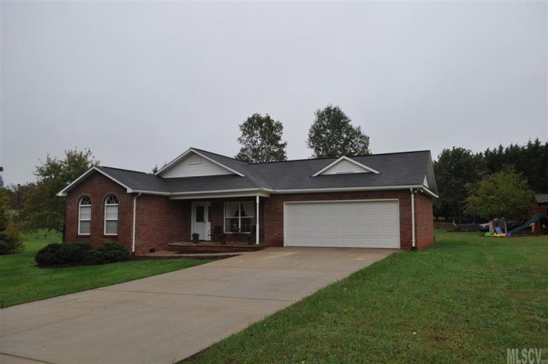 Property image 2 at 8264 Cedar Bark Street, Hickory, NC 28602