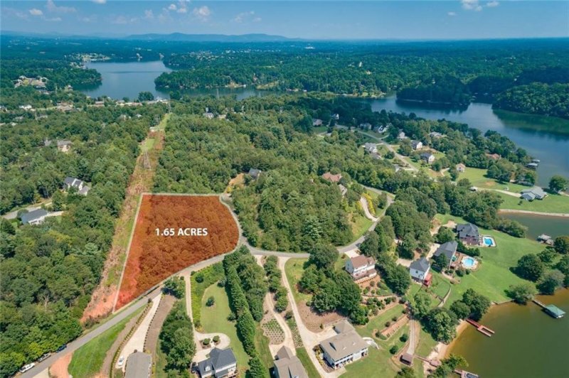 Property image 2 at 6595 Lago Court, Hickory, NC 28601