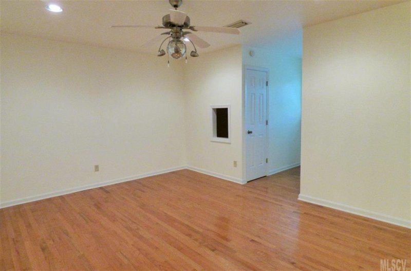 Property image 4 at 1015 Rolling Green Drive, Newton, NC 28658