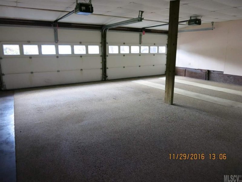 Property image 3 at 2746 Orangewood Lane, Newton, NC 28658